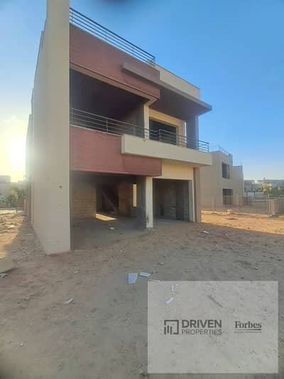4 Bedroom Villa for Sale in 6th of October, Giza - WhatsApp Image 2026-05-04 at 8.50. 16 PM (3). jpeg