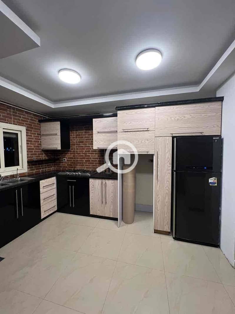 3 d15f4bc4-32f8-42a7-9450-7a52fa5c0fcc. jpg