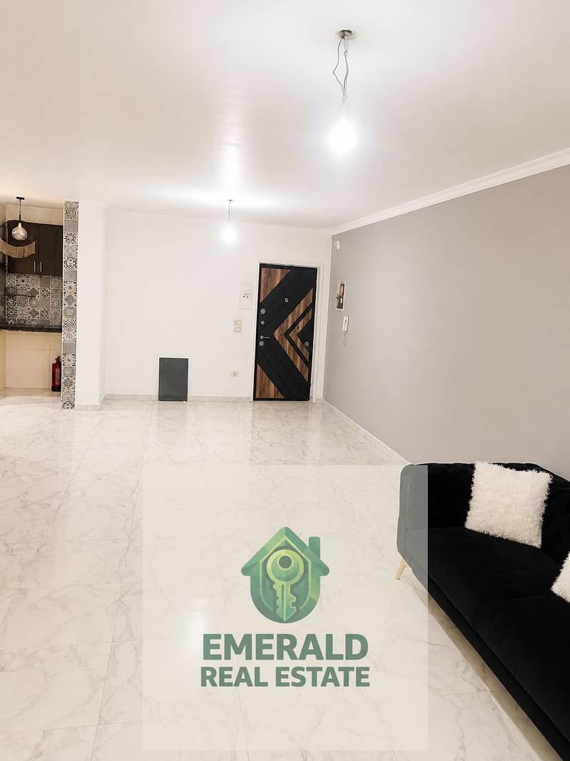 For rent, a licensed administrative office of 130m in the Grand Gate building on the Maadi Ring Road directly next to Modern Academy and Carrefour Zahra Maadi. - Ansicht 4