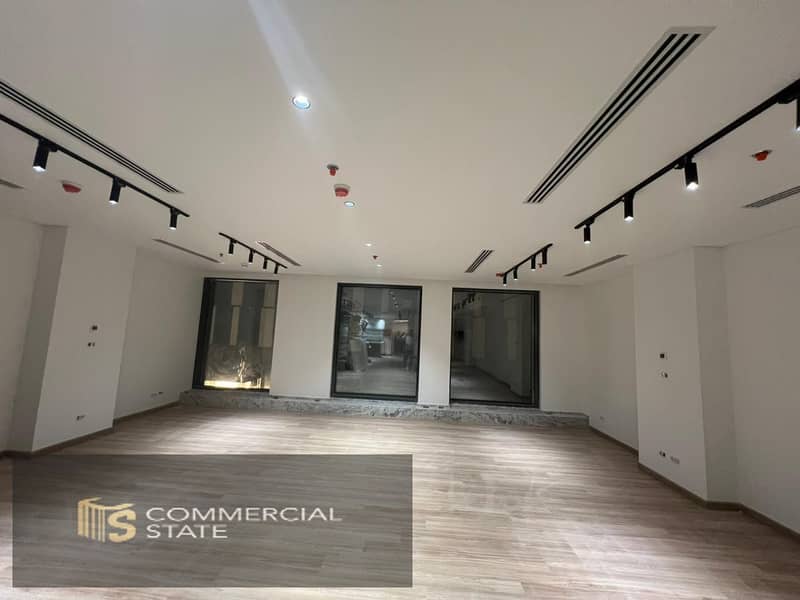 Finished Office at Park St. 154m for Rent -New Cairo - Ansicht 2