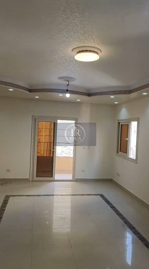 Luxurious residential duplex with super deluxe finishing, suitable for those seeking comfort and tranquility in a prime location close to all servi - Widok 2