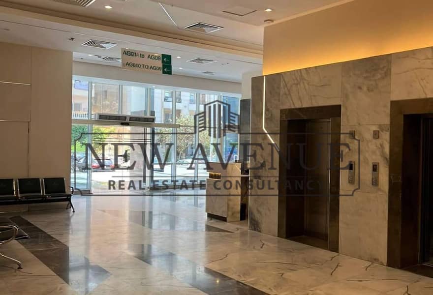 Fully Finished Medcal Clinic For Rent with avery prime location OZONE Mall - Aanzicht 2