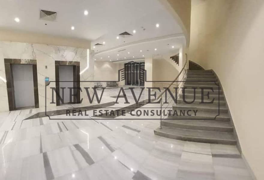 Fully Finished Medcal Clinic For Rent with avery prime location OZONE Mall - Aanzicht 3