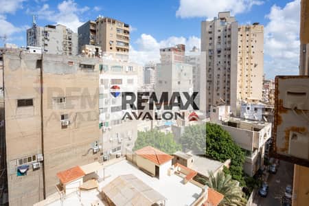 شقة 3 غرف نوم للبيع في كفر عبدو، الإسكندرية - 1. jpg