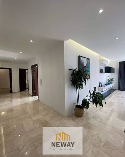 5 Bedroom Flat for Sale in New Cairo, Cairo - IMG-20250721-WA0315. jpg 5 Bedroom Flat for Sale in New Cairo, Cairo - IMG-20250721-WA0315. jpg