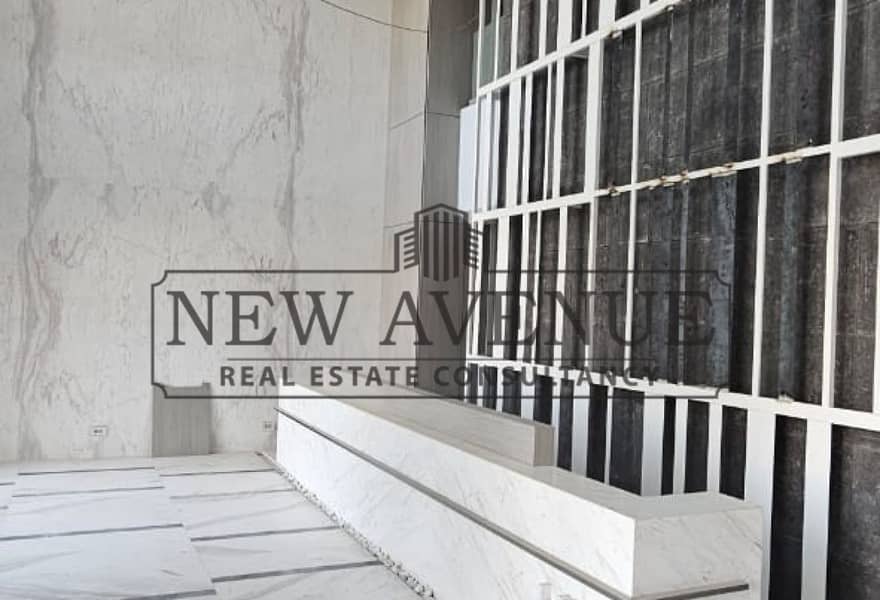 Office For Rent High Traffic Location North 90 Bank Center Street – pohled 4