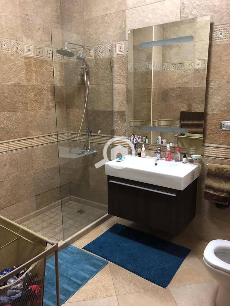 A spacious and Modern Fully Furnished Apartment - Mais