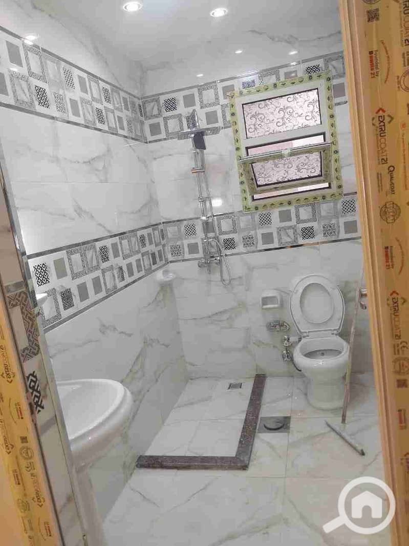 10 1000651855. jpg