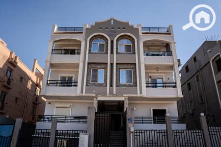 3 Bedroom Apartment for Sale in Sheikh Zayed, Giza - WhatsApp Image 2026-05-12 at 1.36. 06 PM. jpeg 3 Bedroom Apartment for Sale in Sheikh Zayed, Giza - WhatsApp Image 2026-05-12 at 1.36. 06 PM. jpeg