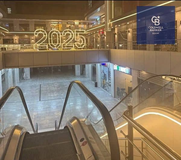 With a monthly rental return of 62,000, an office with immediate occupancy in the best mall in New Cairo, with high traffic, at a special price. - Ansicht 5