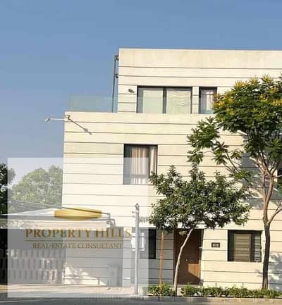 فیلا 5 غرف نوم للبيع في مدينة الشروق، القاهرة - bea9c5a4-b878-49d1-9cc9-dbae059f6933. jpg