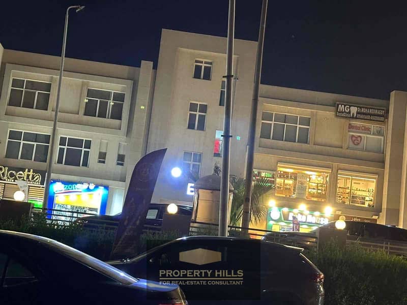 An administrative office for immediate delivery in Karma 4 Mall, Sheikh Zayed next to ZED Towers and Al Rabwa. - Ansicht 4