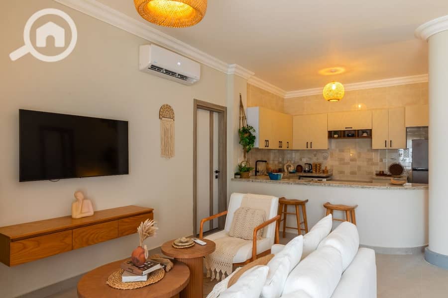 Own a villa at an amazing price directly on the beach and at a very special price in Bayit Al-Bahr. - Meira