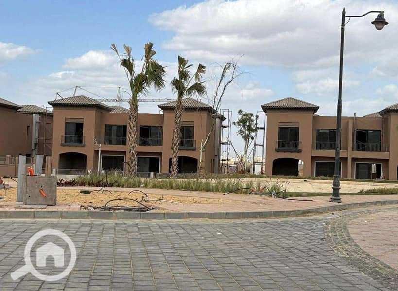 prime view ready to move twin house for sale in Village West Sheikh Zayed - Ansicht 6