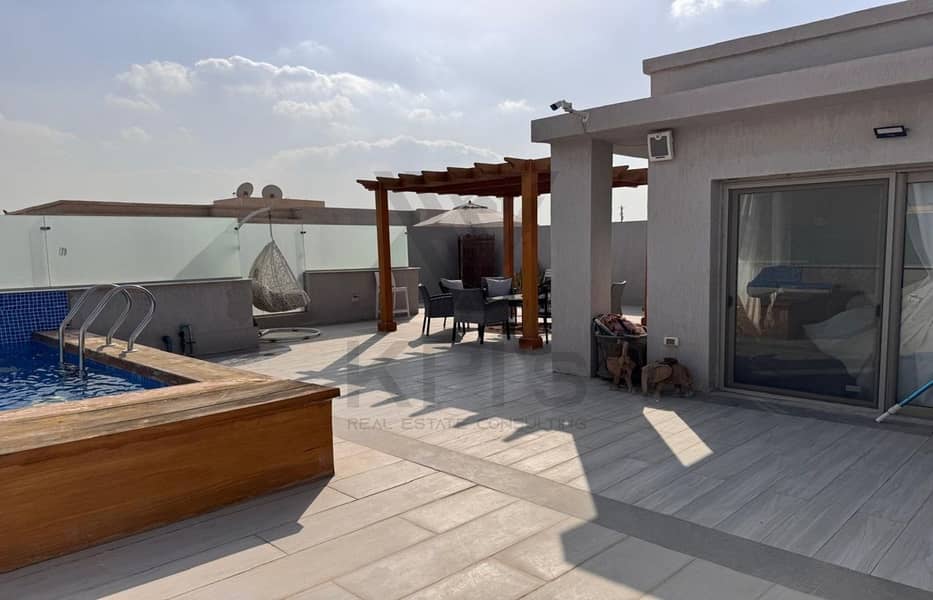 UNDER MARKET PRICE Fully Finished Penthouse Ready to Move with POOL at ROOF in Galleria , 5th Settlement - Ansicht 3