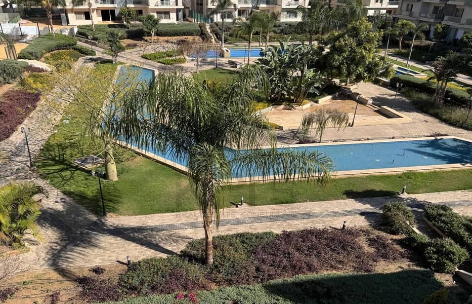 UNDER MARKET PRICE Fully Finished Penthouse Ready to Move with POOL at ROOF in Galleria , 5th Settlement - Ansicht 6