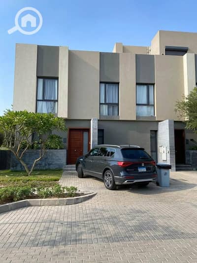 4 Bedroom Townhouse for Sale in Shorouk City, Cairo - WhatsApp Image 2025-10-02 at 4.59. 52 PM (1). jpeg