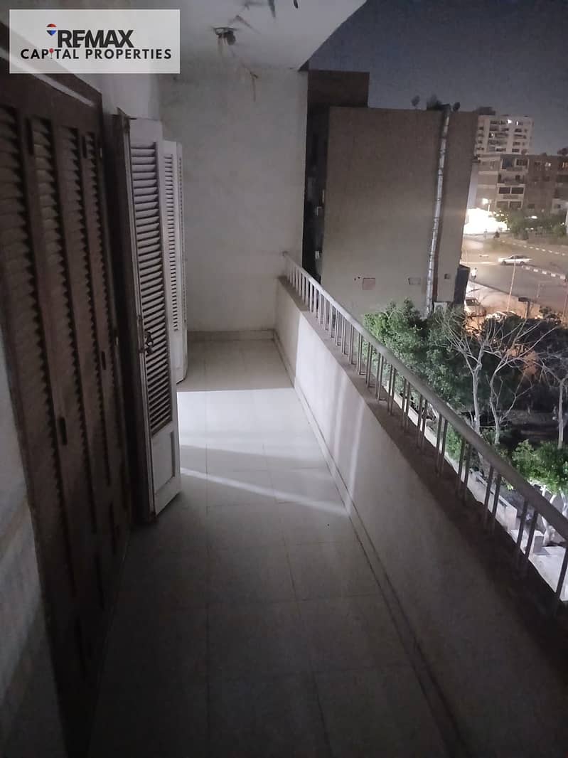 For sale, a spacious apartment in Nasr City with a garden below the building. - Ansicht 5
