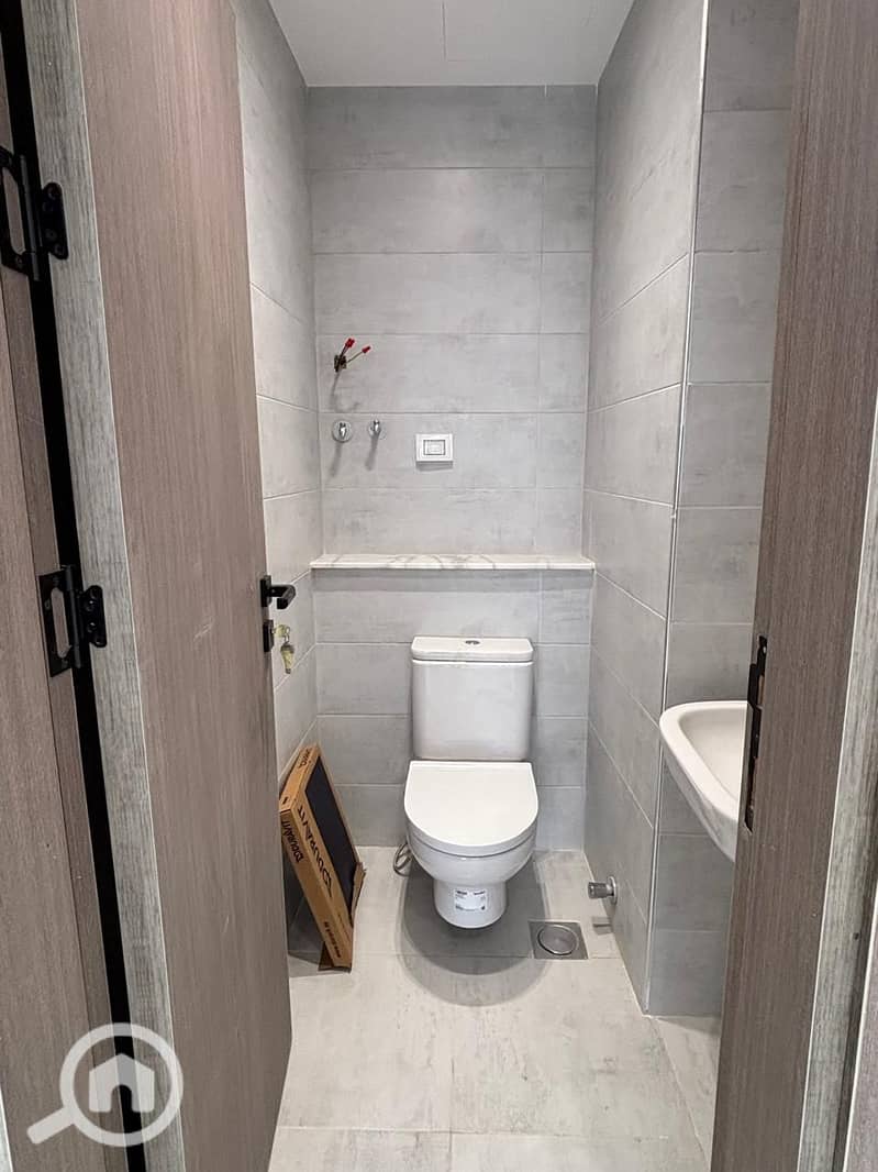 Clinic 65m For Sale Fully Finished in a prime Location Central Avenue - Widok 6
