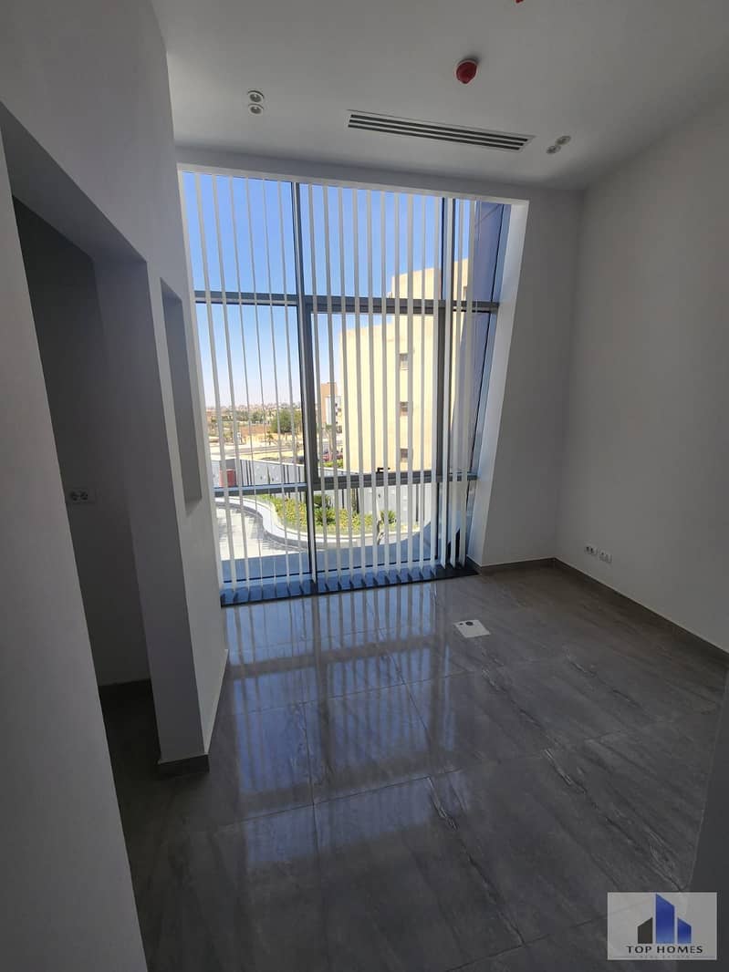 Finished Office at The Ledge 43m for Rent -New Cairo - Więcej