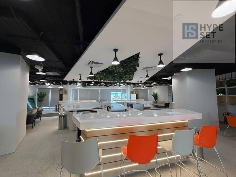 office for sale with 10% down payment and installments 15 years the first mall in sarai directly in suez road & amal axis - Widok 3