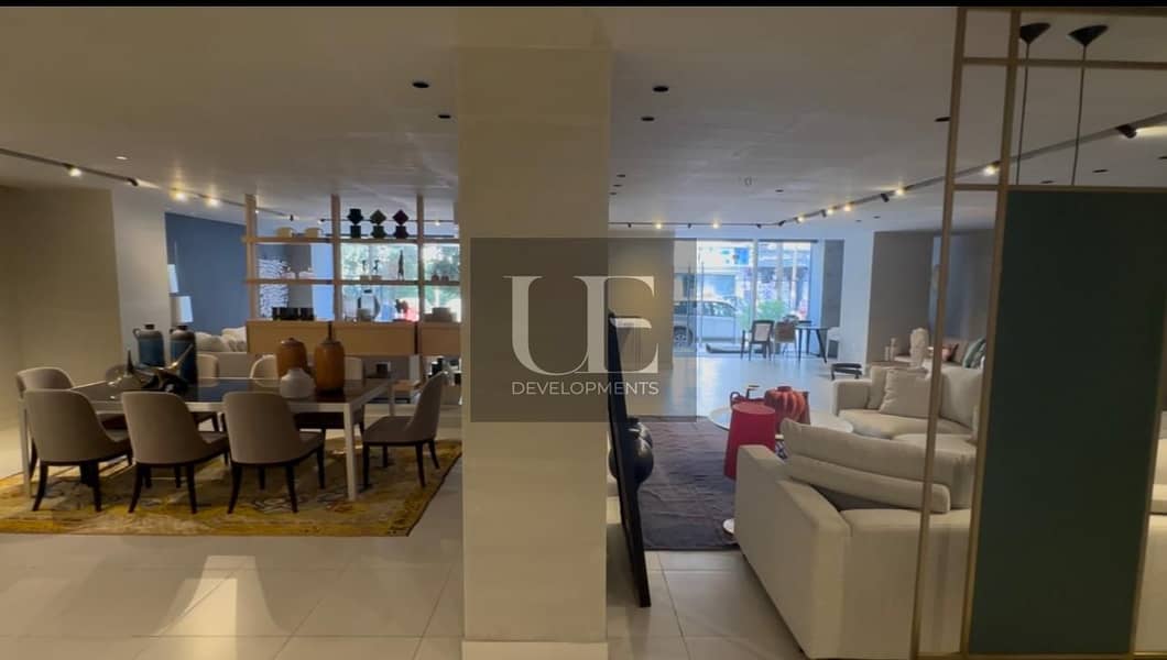 Retail shop 539m net for rent in front of QNB bank nehro street Masr el gedida near merryland park - Mehr