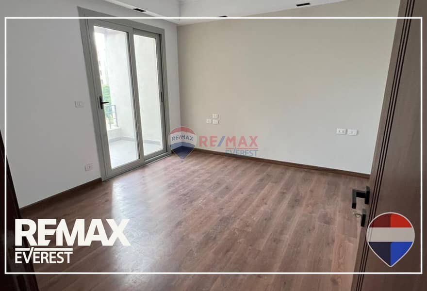 Luxury middle townhouse -First use in Palm Parks - Widok 6