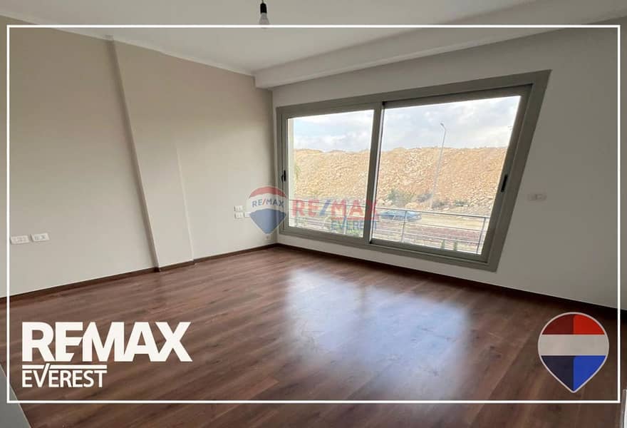 Luxury middle townhouse -First use in Palm Parks - Więcej