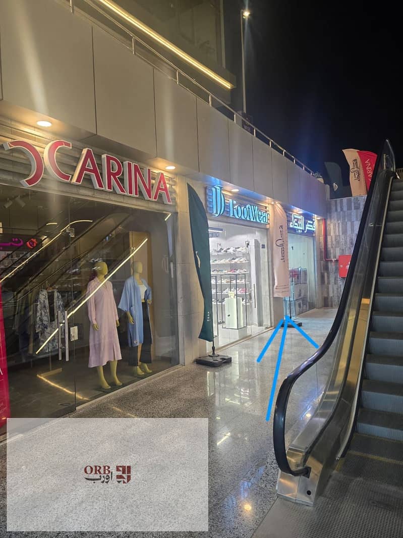 59 sqm office ready now in New Cairo, rented for 63K monthly at a running mall in Banafseg, 1 mins from Mohamed Naguib & North 90 St. Prime area!!!. . - Widok 4