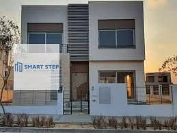 Townhouse ready for immediate occupancy for sale at the lowest price in Garden Lakes Compound, 6th of October City. - Mehr