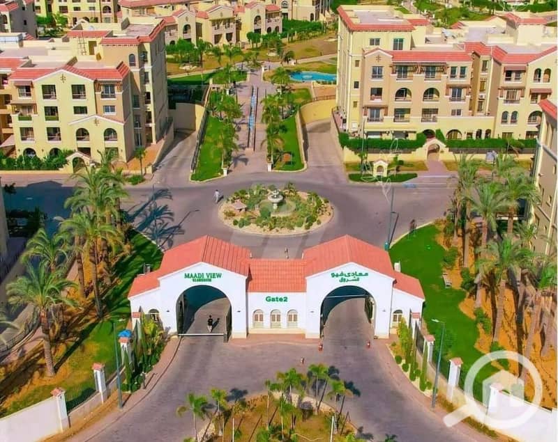 Receive your Greek-style penthouse immediately in Al Shorouk at the lowest prices in a fully serviced compound, minutes from Fifth Settlement and minu - Widok 3