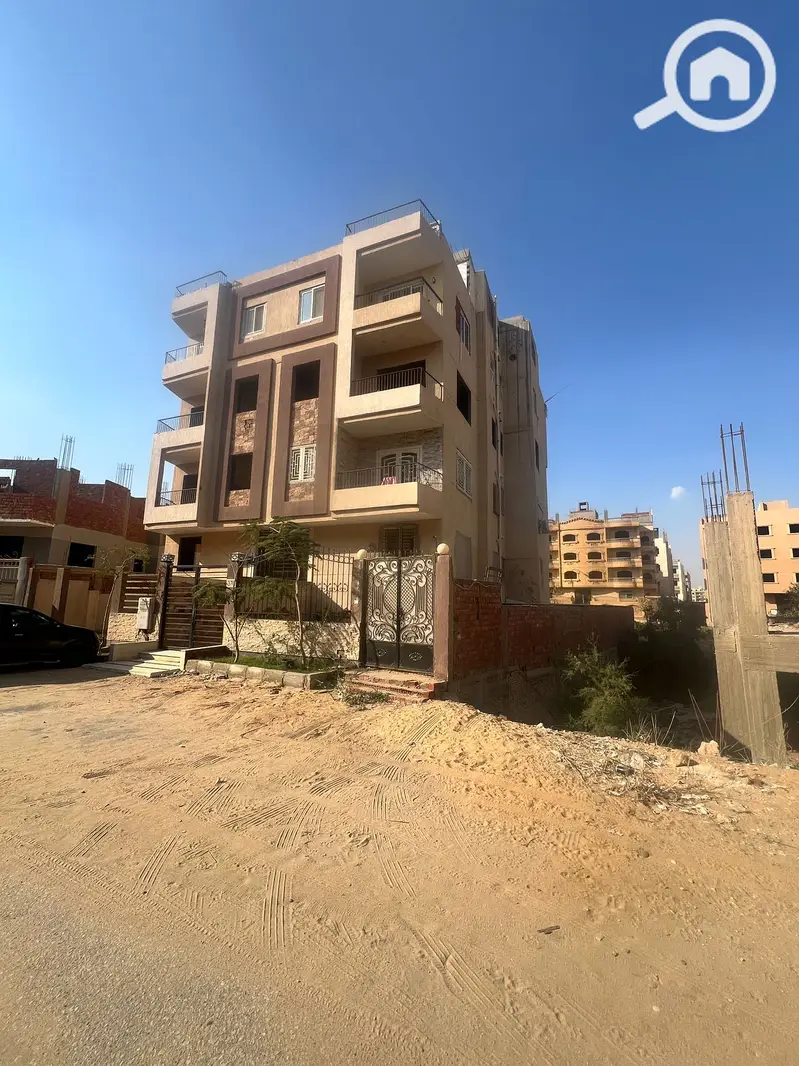 **Apartments for Sale in Hadayek October** - Vue 2