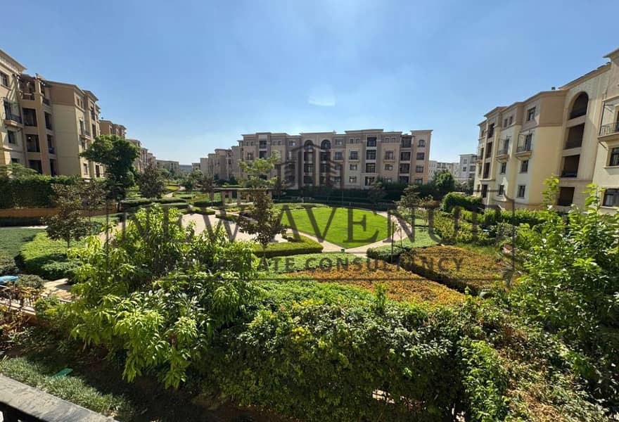 Prime Location Apartment Three Bedrooms on Landscape View Ready to Move at Mivida Emaar New Cairo - Widok 4