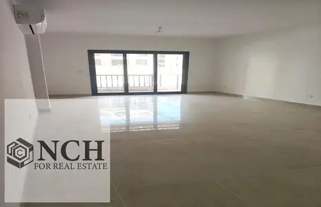 Ground Floor Apartment with Garden for Rent in Fifth Square Al Marasem