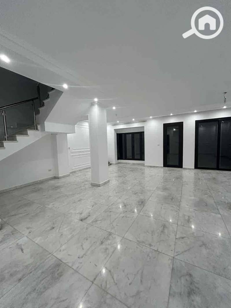 For Rent – Townhouse Villa in Courtyard, SODIC – Sheikh Zayed - Ansicht 2