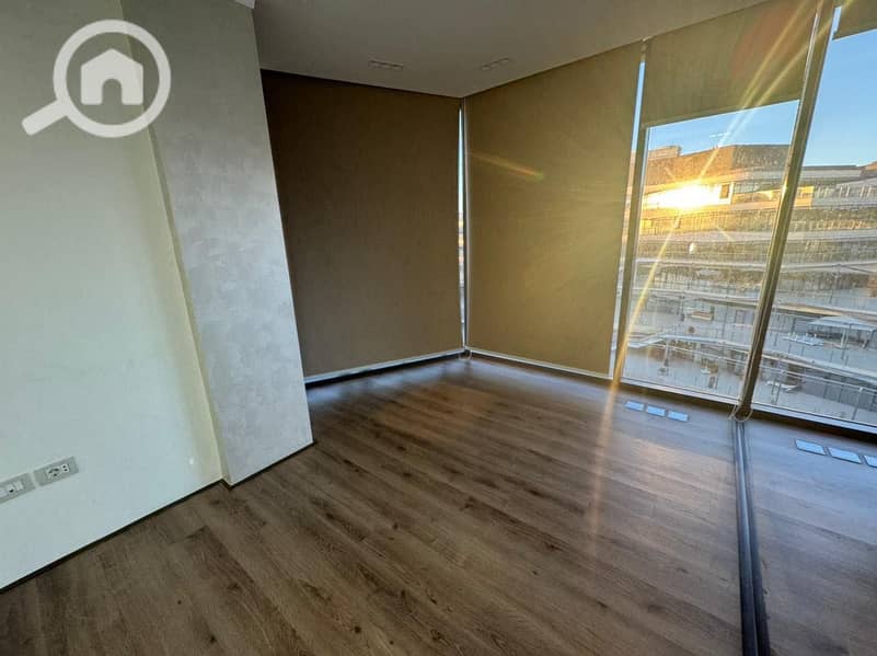 Prime located office in The Polygon, Beverly Hills, Sheikh Zayed, and minutes from Galleria 40 and Arkan Plaza - Ansicht 6