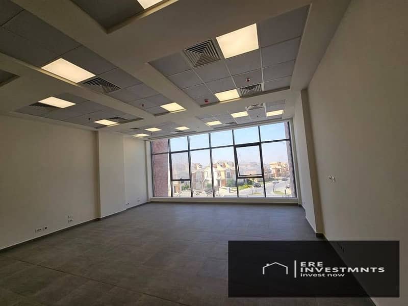 For sale at the lowest price: an administrative office in Three Sixty, Fifth Settlement - 8 minutes from the American University, ready for immediate - Ansicht 5