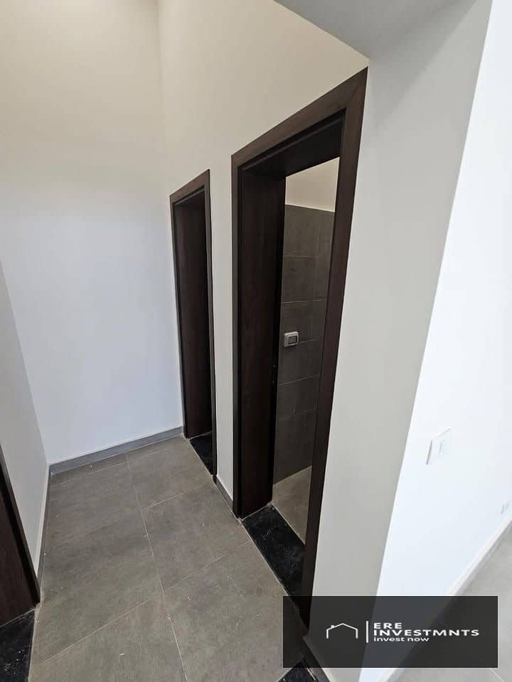 For sale at the lowest price: an administrative office in Three Sixty, Fifth Settlement - 8 minutes from the American University, ready for immediate - Ansicht 6