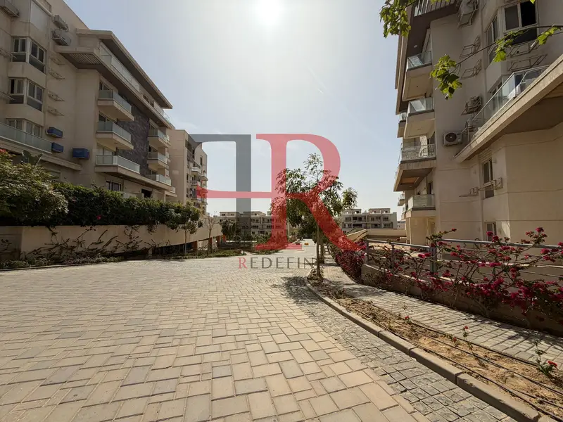 For sale luxurious I villa garden at mountain view i city New Cairo - View 4