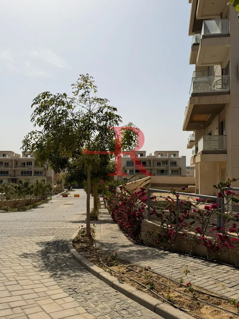 For sale luxurious I villa garden at mountain view i city New Cairo - View 5