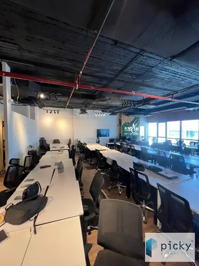 Fully Finished 233 M Office for Rent in North Plus