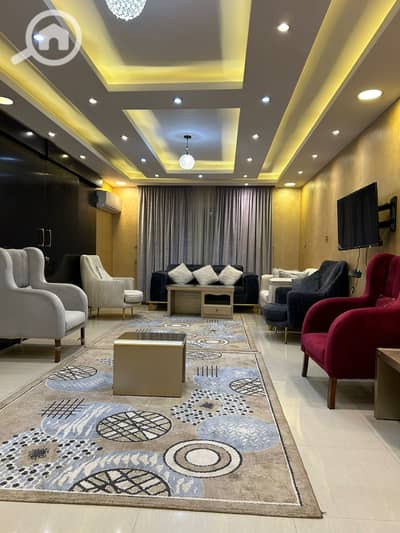 شقة 3 غرف نوم للايجار في الدقى، الجيزة - IMG-20260512-WA0039. jpg شقة 3 غرف نوم للايجار في الدقى، الجيزة - IMG-20260512-WA0039. jpg