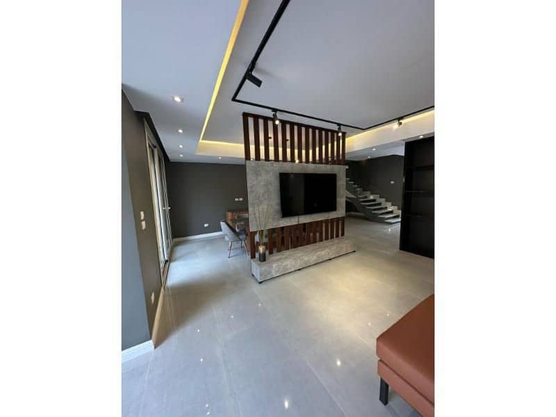 Terra Elegance – Fully Furnished Modern Townhouse with Private Garden - Located : New Cairo - Widok 5