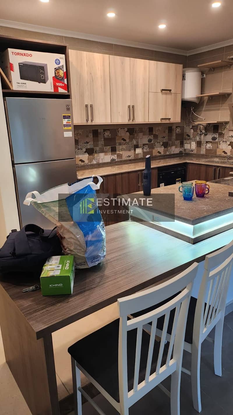 Finished Garden Apartment for Sale in Galleria - Widok 4