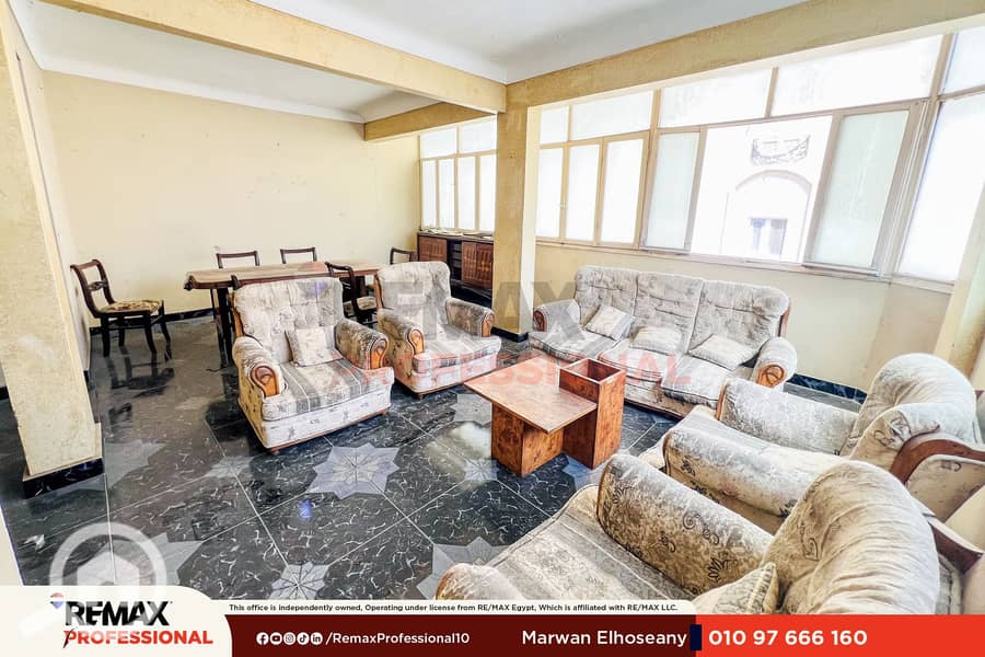 Licensed open view of the street Apartment for sale Sporting – pohled 4