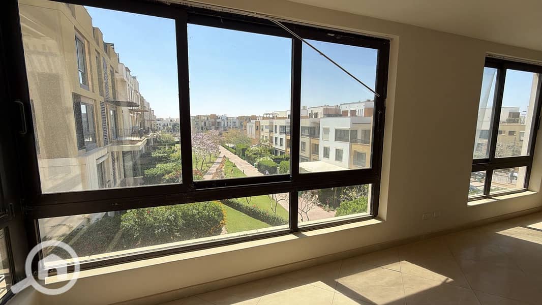 “For sale: corner villa featuring 4 bedrooms and an internal elevator in Westown Sodic, Sheikh Zayed. ” - Widok 2
