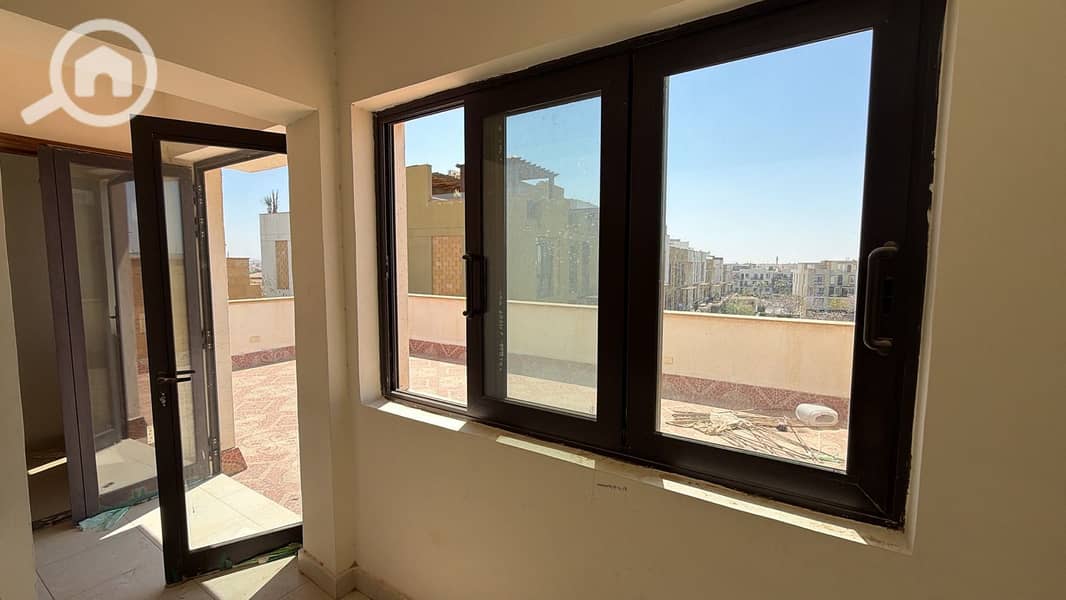 “For sale: corner villa featuring 4 bedrooms and an internal elevator in Westown Sodic, Sheikh Zayed. ” - Widok 6