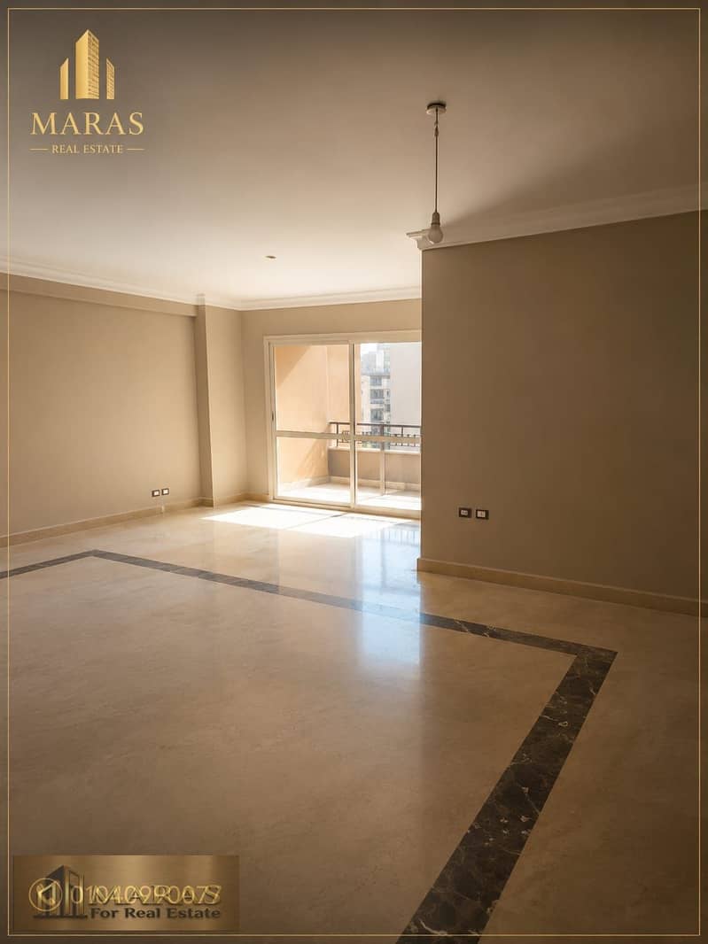 Apartment for Sale in Tijan 2 Zahraa El Maadi 205 sqm 8th Floor Elevator 3 Bedrooms 3 Bathrooms Super Lux Prime Location - Ansicht 4