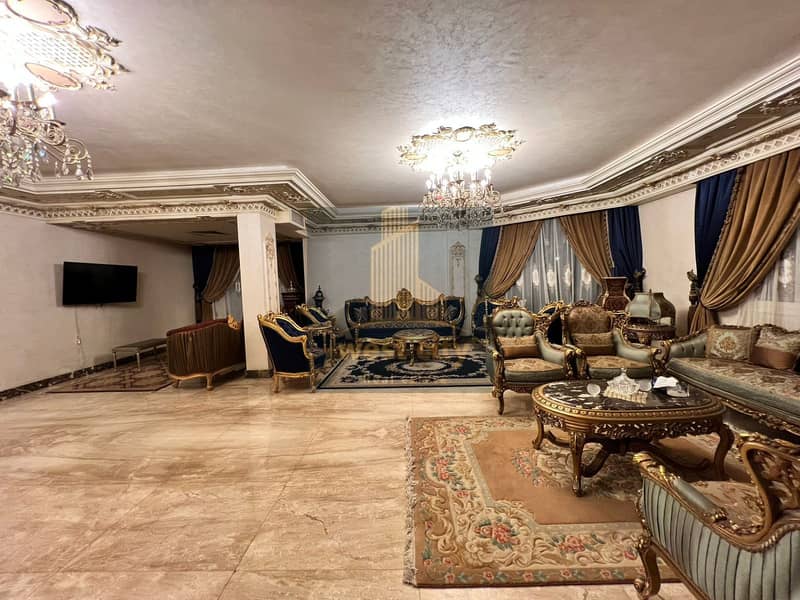 Prime finished villa for sale in compound royal city - Widok 3