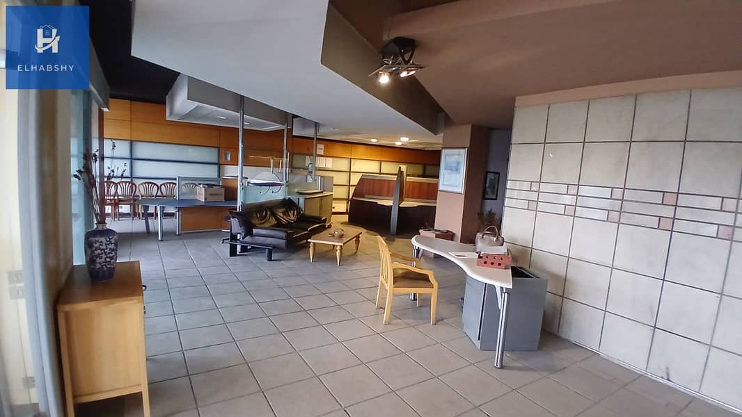 On the Nile, a full floor in a hotel tower, 600 sq m, in Agouza, panoramic view, excellent location, for sale. - Widok 3